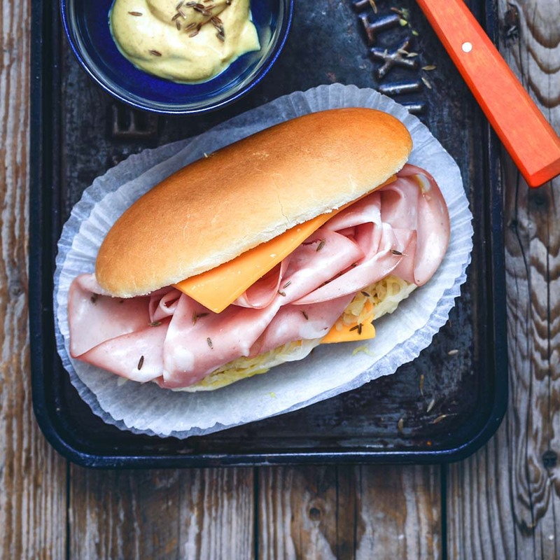 Mortadella con pistacchio